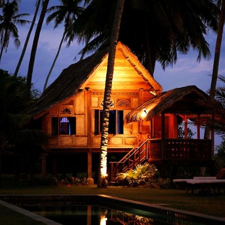Bon Ton Antique Wooden Villas Pantai Cenang  Extérieur photo