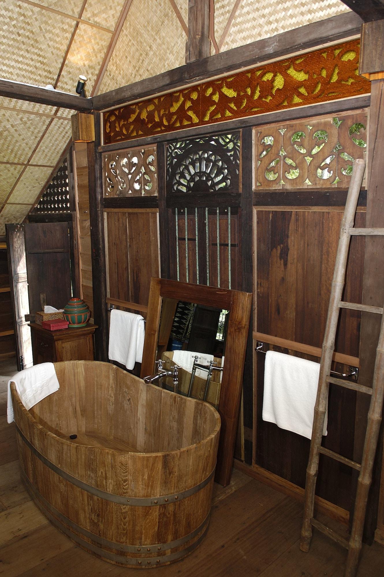 Bon Ton Antique Wooden Villas Pantai Cenang  Extérieur photo