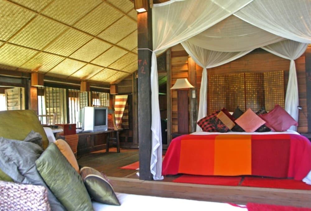 Bon Ton Antique Wooden Villas Pantai Cenang  Extérieur photo