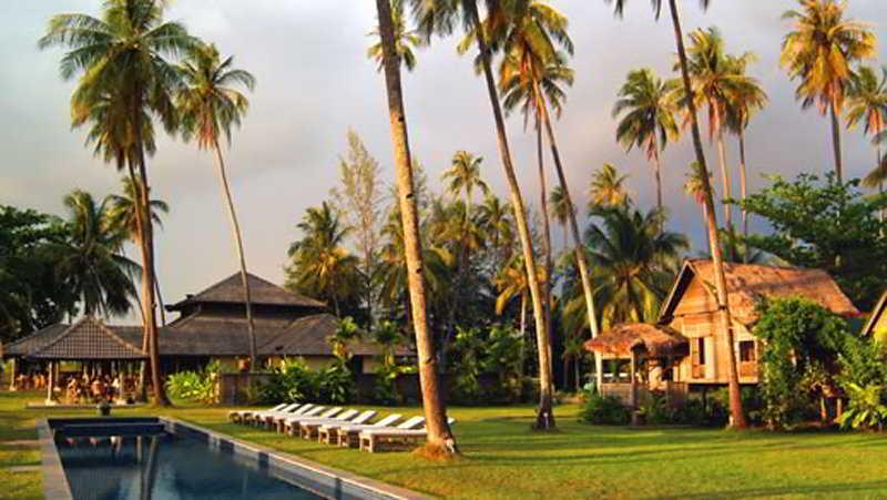 Bon Ton Antique Wooden Villas Pantai Cenang  Extérieur photo