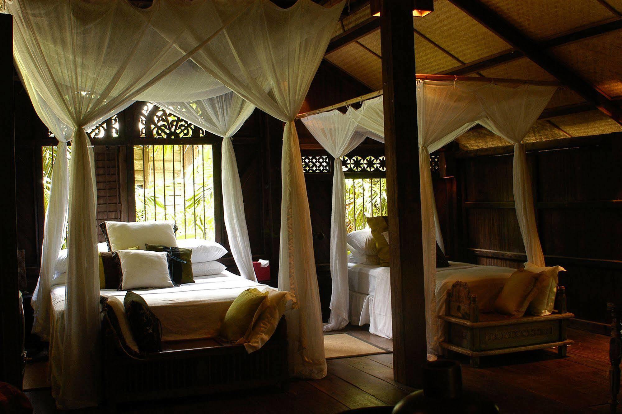 Bon Ton Antique Wooden Villas Pantai Cenang  Extérieur photo